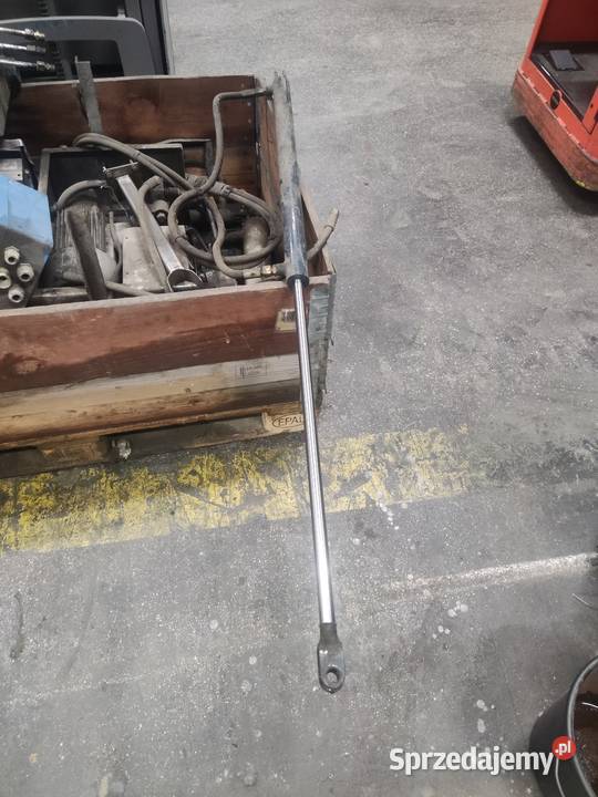 Siłownik hydrauliczny dwustronny 600mm wysuwu Libusza