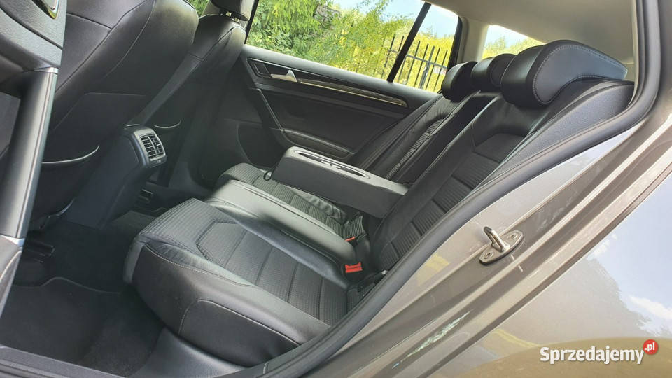 Volkswagen Golf 16 TDI Highline Navi Climatronic czujnik zmierzchu Chmielnik