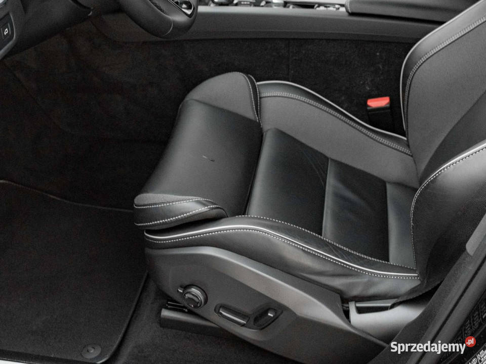 Volvo XC 60 GD1A238B4 B Plus Dark LED Kcof Skóra czujnik zmierzchu Pępowo sprzedam