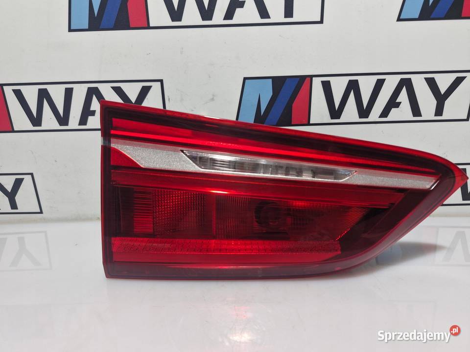 BMW X1 F48 LAMPA TYLNEJ KLAPY BAGAŻNIKA LEWA Lampy tylne