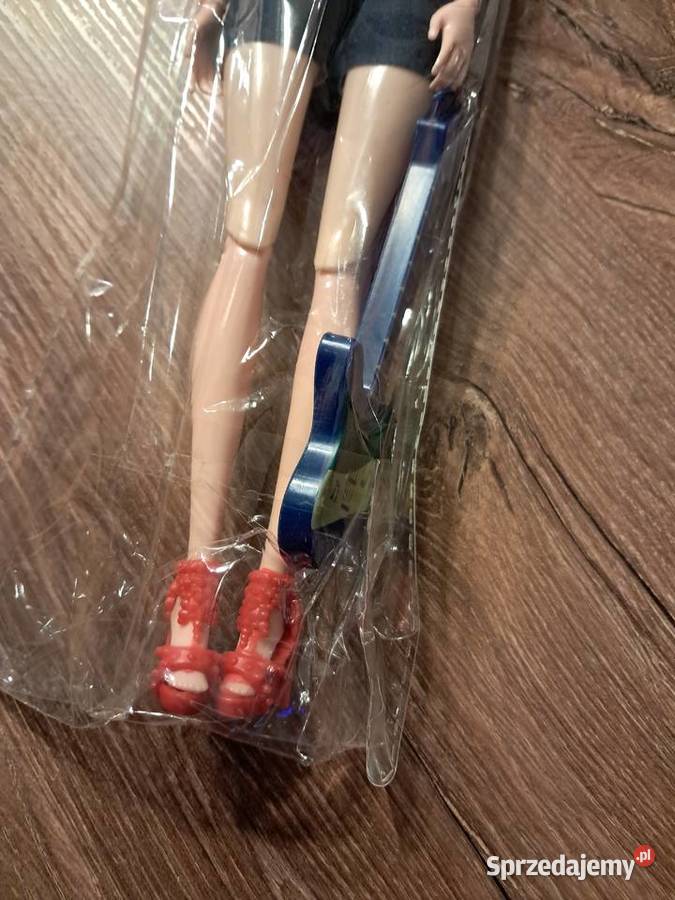 nowa lalka z gitarą wysokość 31 świętokrzyskie Sandomierz