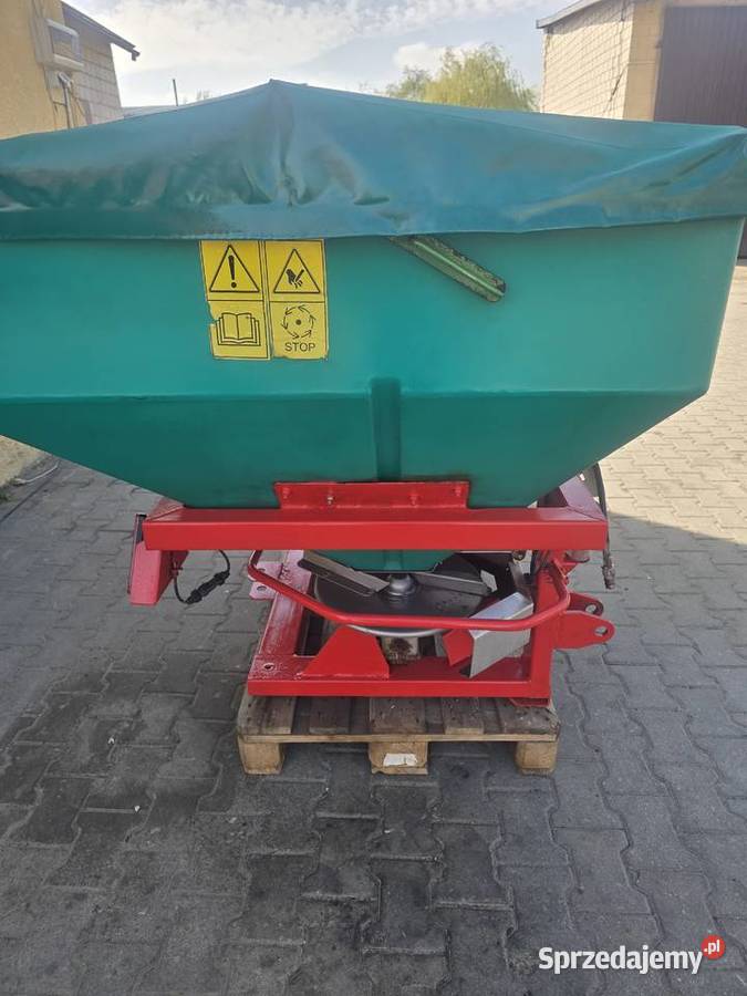 Rozsiewacz siewnik do nawozów Czyżew