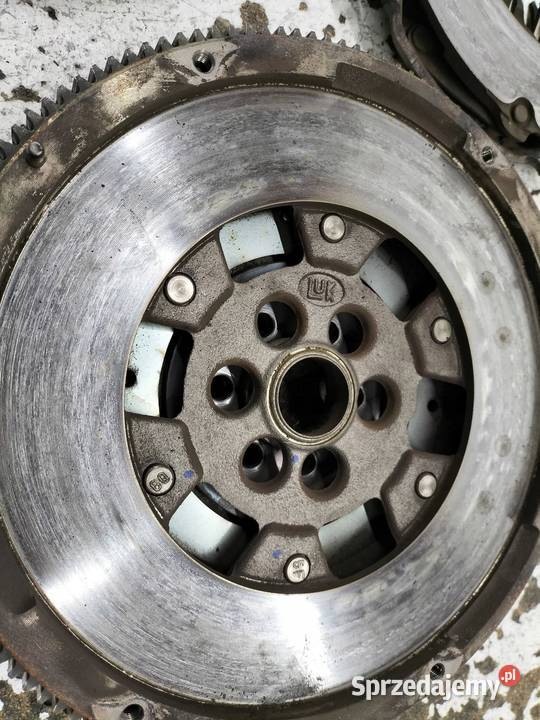 SPRZĘGŁO KOŁO DWUMASOWE KOMPLET 04L141015E 20