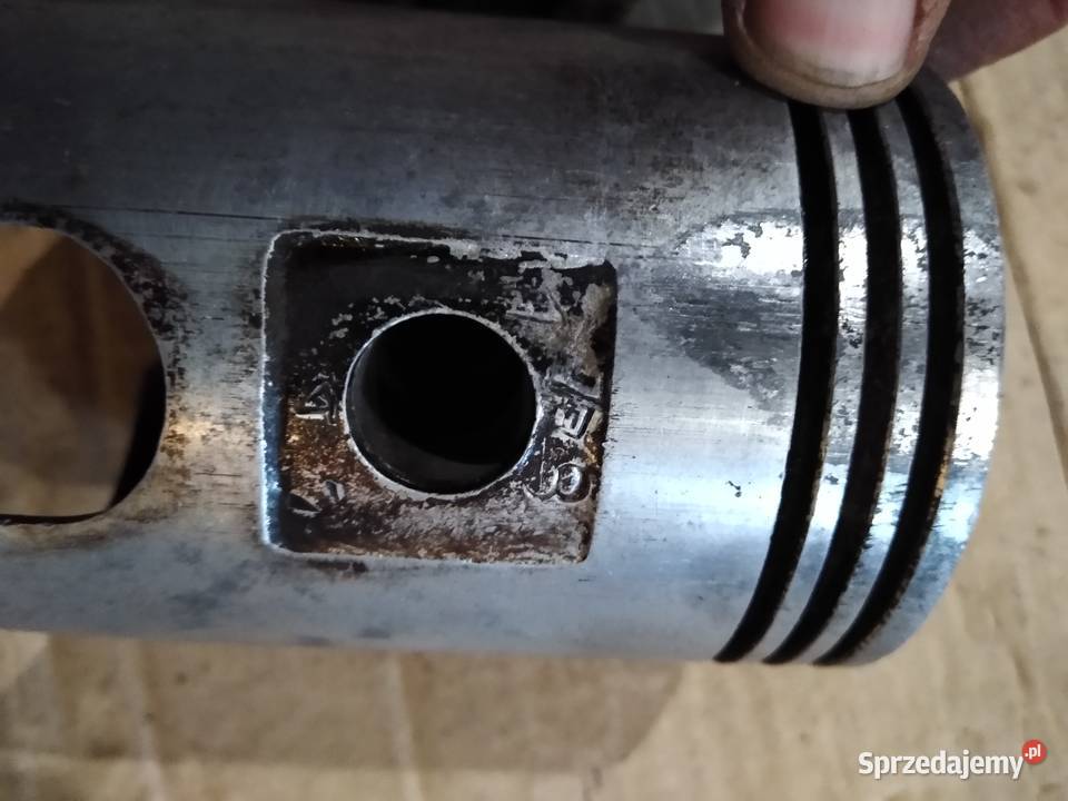 Iż 49 dkw tłok zębatka pozostalosc