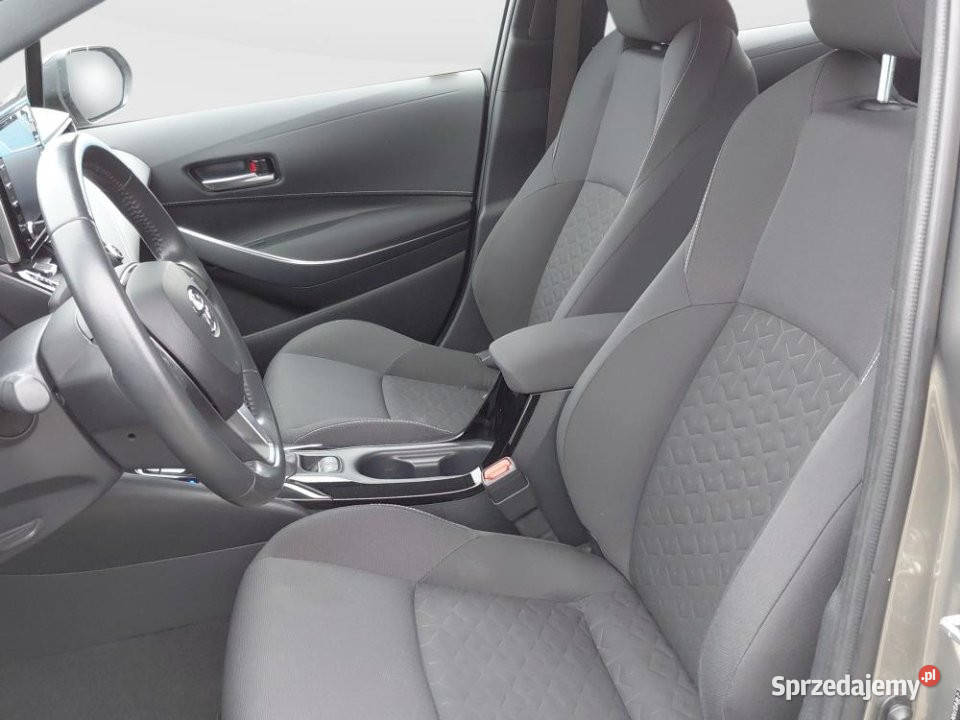 Toyota Corolla 2022r Salon Niski przebieg mazowieckie sprzedam