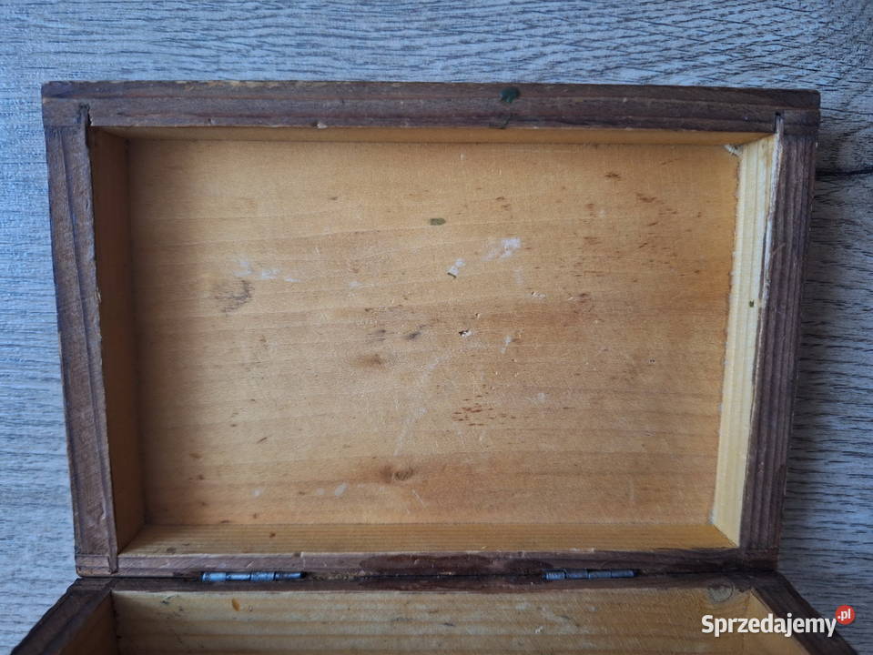 szkatułka drewniana PRL Krosno sprzedam