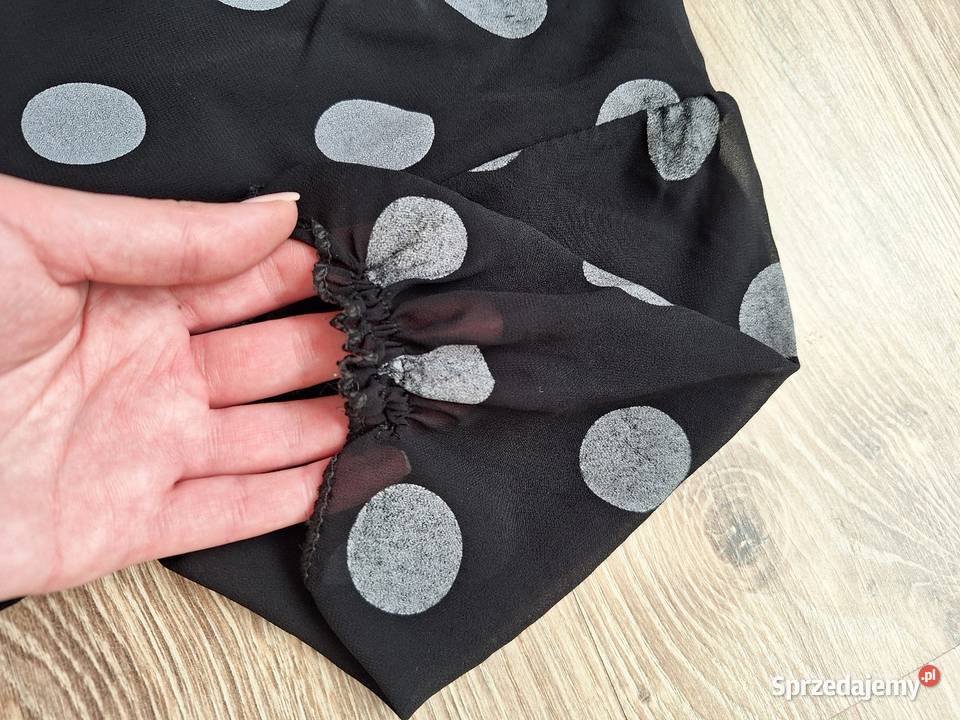 Śliczna zwiewna bluzka z krótkim rękawem w małopolskie