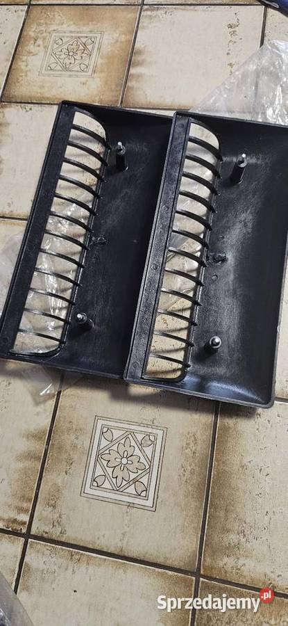 NoweFiat 126p osłony wylotów powietrza klapy osobowe