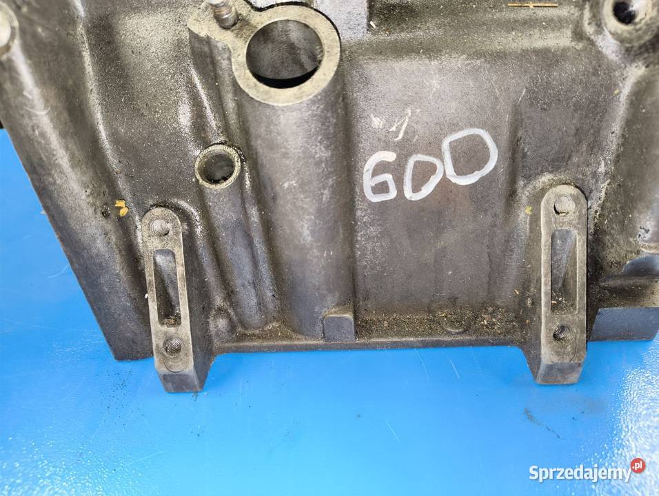 Blok silnika fiat 126 600 cc pojemności razem z Blok silnika Warszawa