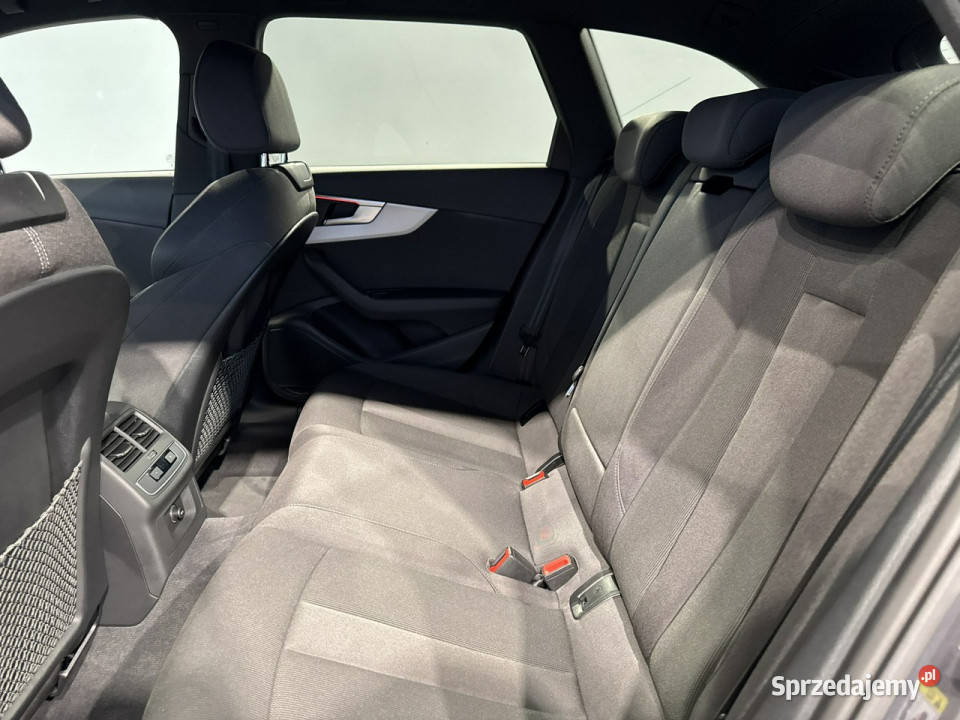 Audi A4 Avant VAT 23 35TFSI mHEV 150 Stronic łopatki zmiany biegów