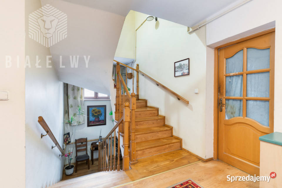 sprzedaży domu wolnostojącego 670m2 Warszawa Rok budowy 2006