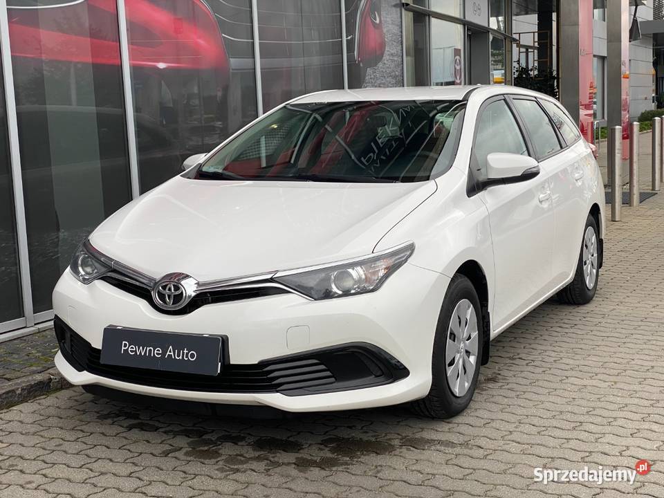Toyota Auris 16 132 benzyna gaz stan 2 x kpl nieuszkodzony Wrocław