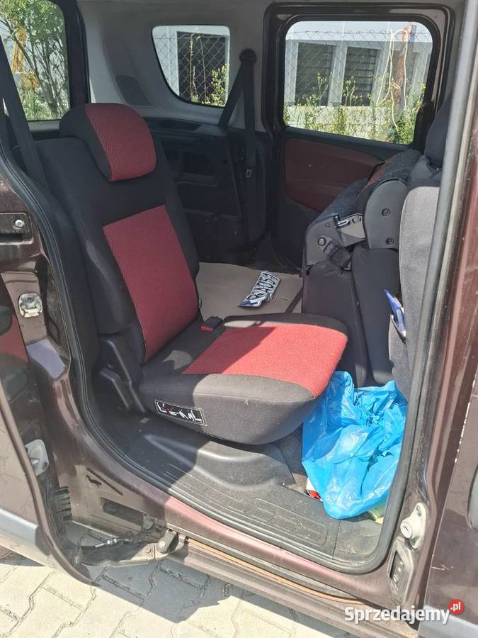Fiat Doblo Multijet 20 2010 5 osob OC PT małopolskie Kraków