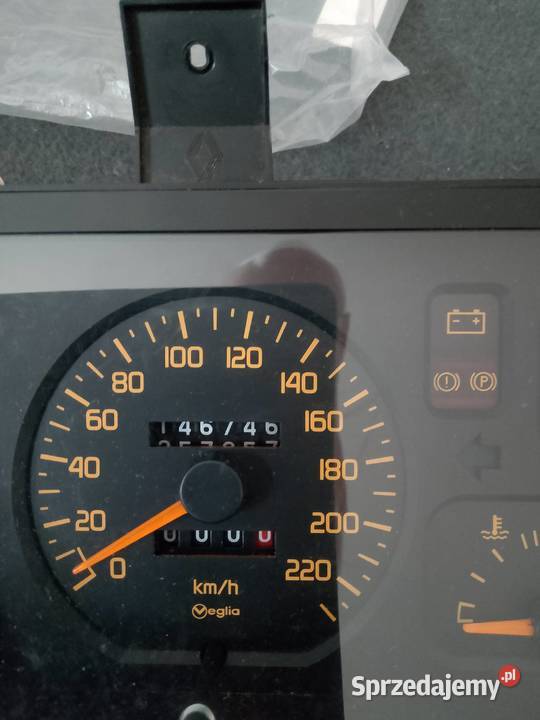 licznik i pokrywa bagażnika Renault 19 Szprotawa sprzedam