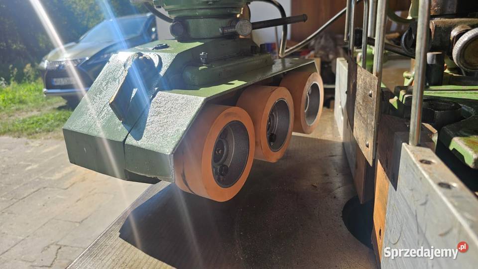 Frezarka Schneider z wózkiem i posuwem