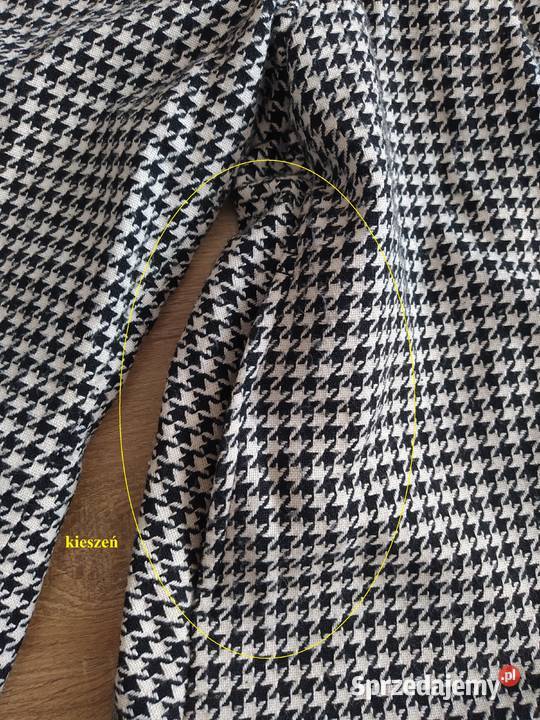 Płaszcz damski KRATA czarno biały Hajnówka