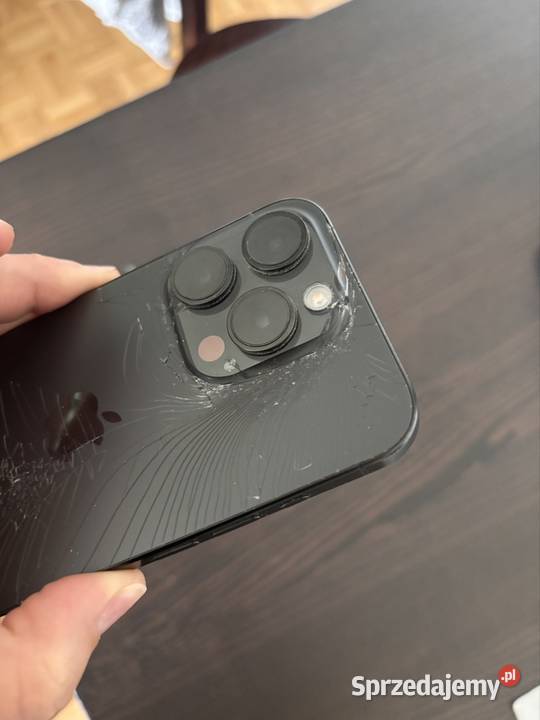iPhone 15 pro czarny Śrem