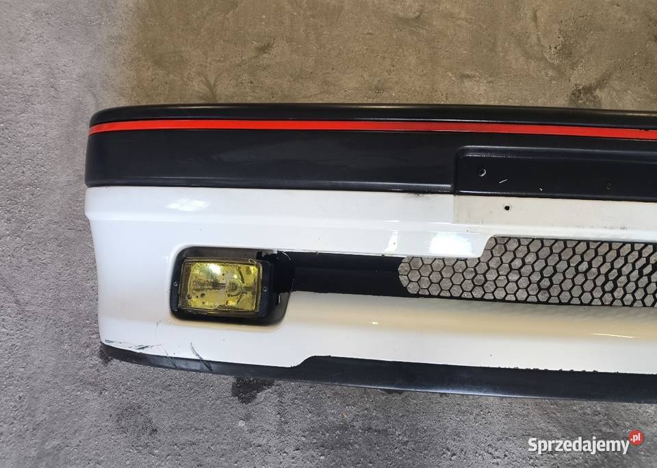 Sportowy przedni zderzak Peugeot 106 XSI Rok produkcji 1993 Longinówka