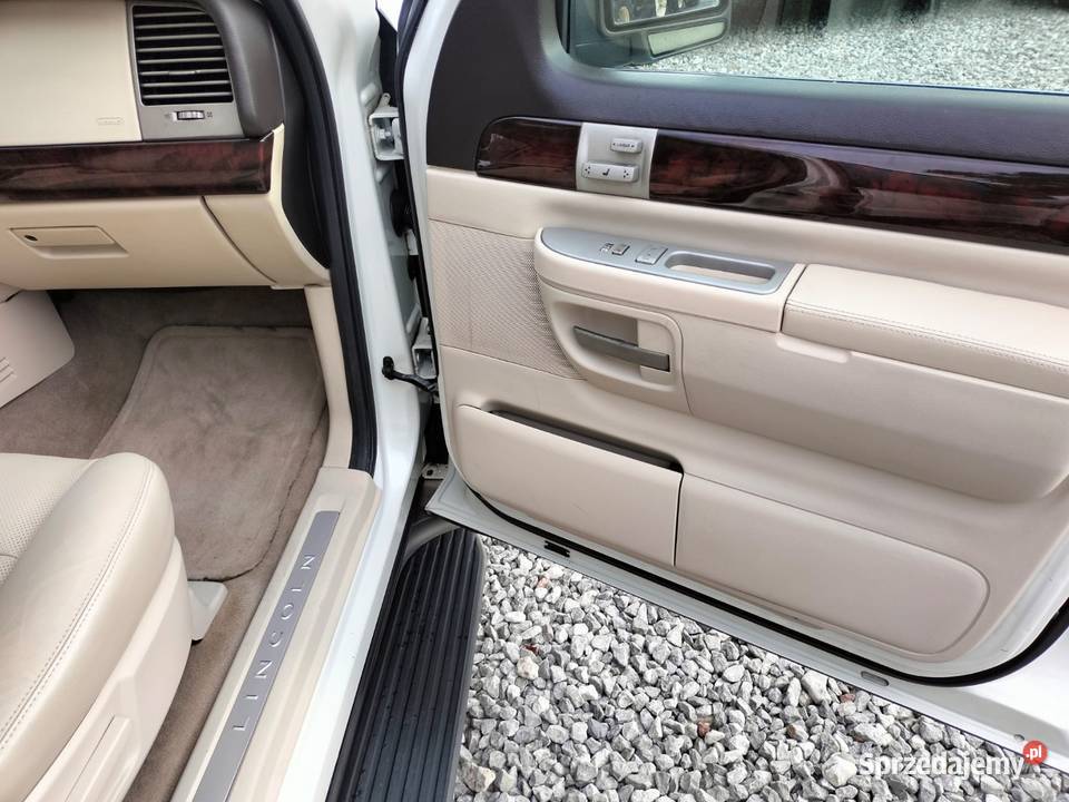 Lincoln Aviator 46 V8 ładny zadbany q7 osobowy sprzedam