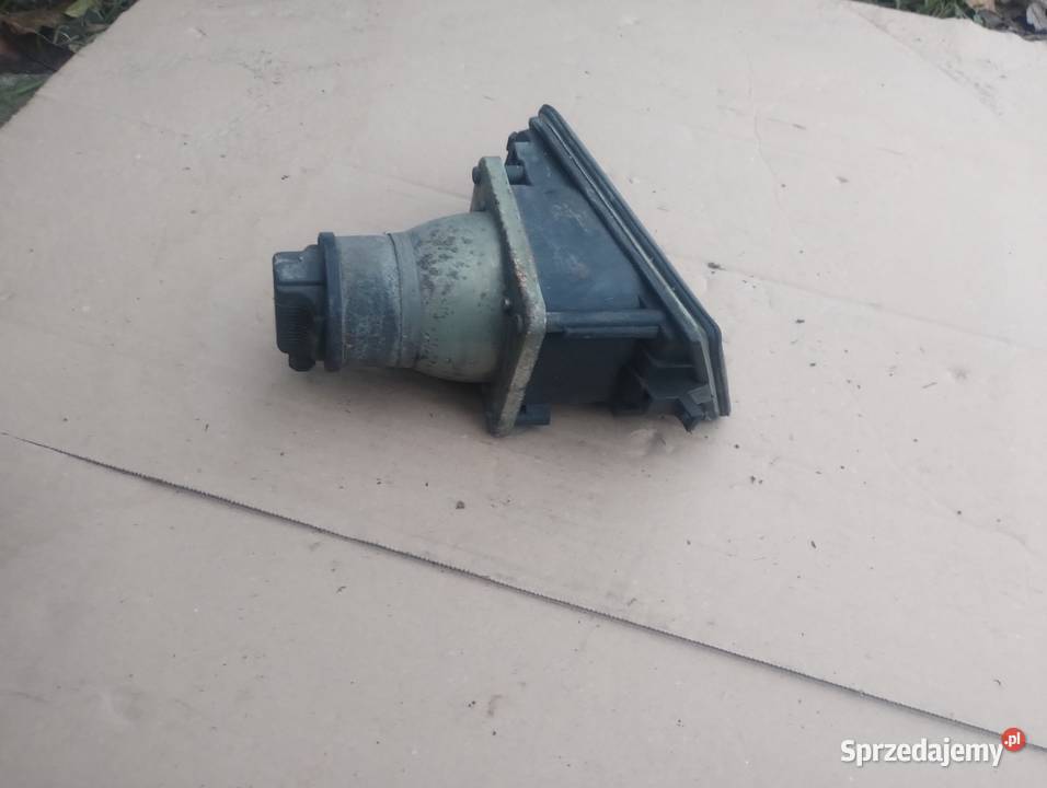 Halogen prawy przód bmw e34 sprzedam