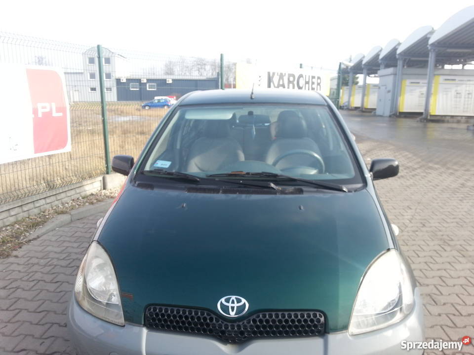 Toyota Yaris zielony metalik wersja Japońska autoalarm Inowrocław