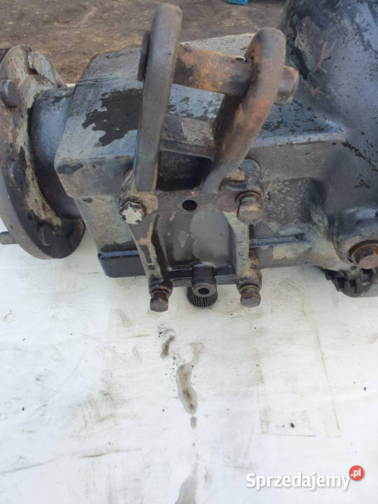 Valtra T160 Zwolnica Zwrotnica Półoś Skrzynia Jastrzębniki