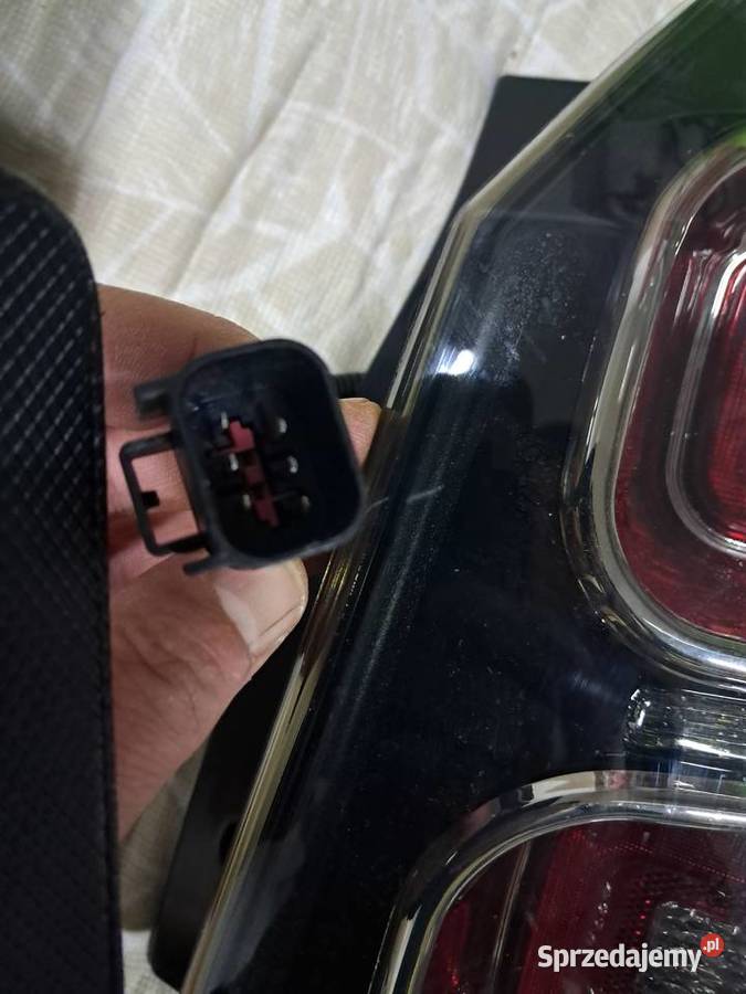 sprzedam nowe tylne lampy led do LAND ROVER osobowe świętokrzyskie