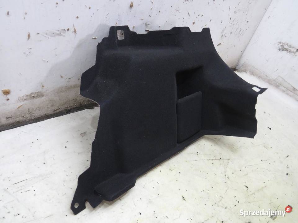 BOCZEK BAGAŻNIKA PRAWY TYŁ FORD FIESTA MK8