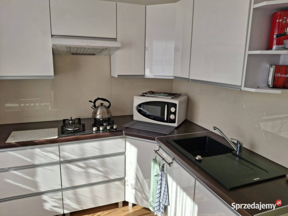 Kołobrzeg Centrum 2 pokoje 48 m balkon gotowe 3 piętra i więcej sprzedam