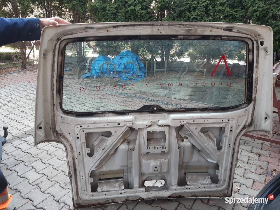 VW T5 klapa tylna z szybą 450 Karoseria małopolskie Tarnów sprzedam