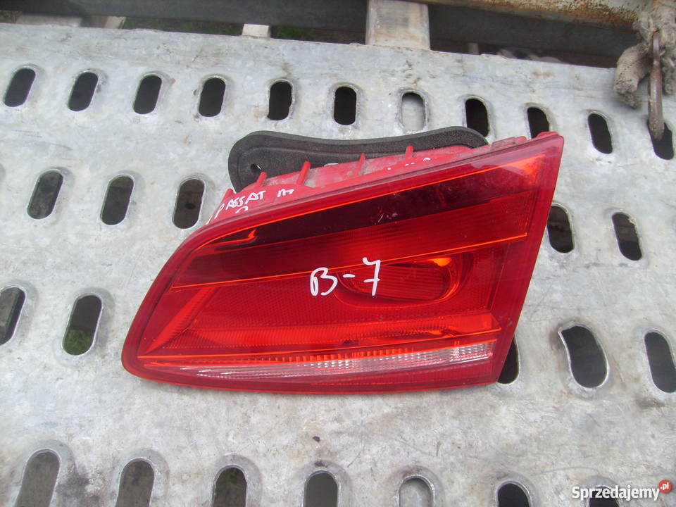 Lampa tył prawa w klapę Vw Passat B7 kombi Oświetlenie Czersk sprzedam