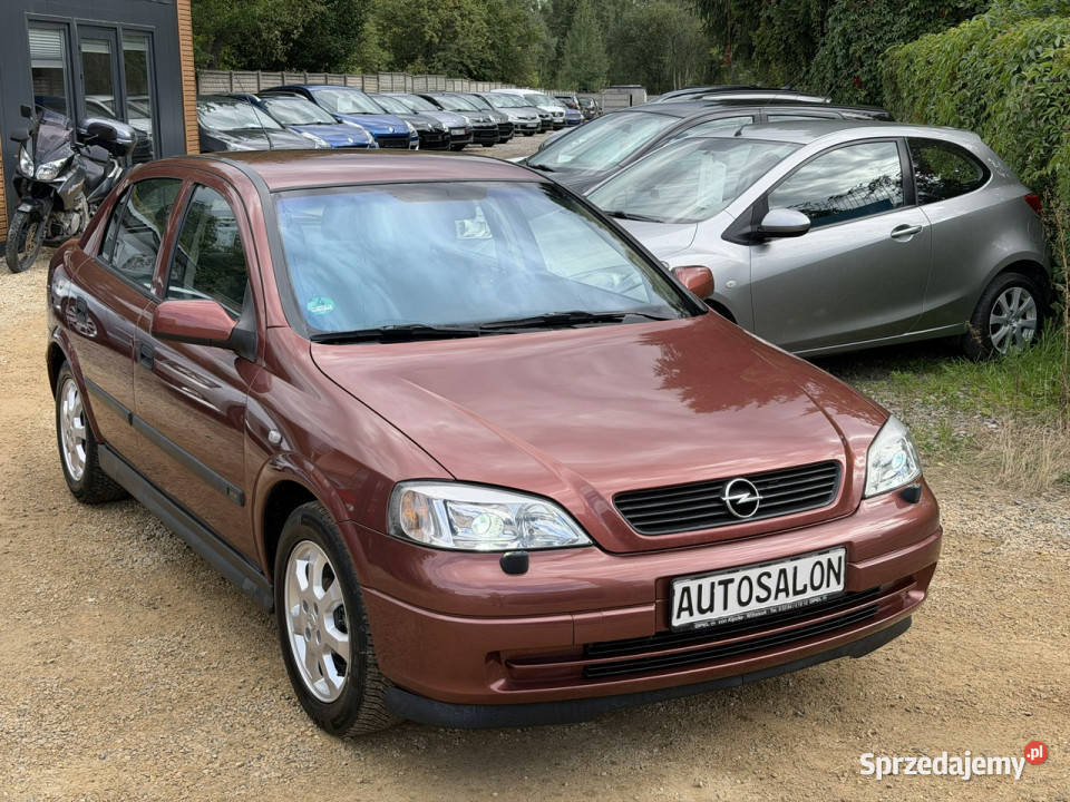Opel Astra reflektory ksenonowe śląskie