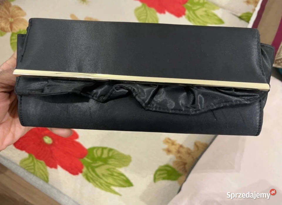 Elegancka klasyczna czarnozłota kopertówka na sprzedam