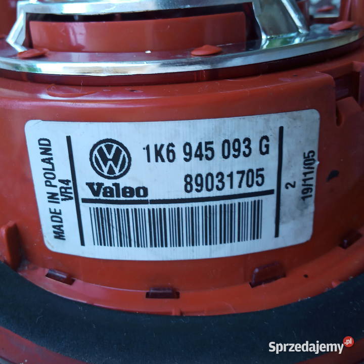 VW Golf V Lampa tylna lewa 1K6945093G VALEO Lewe Oświetlenie Dębica sprzedam
