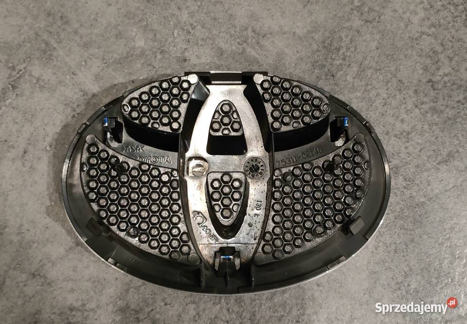 Emblemat znaczek logo Toyota Yaris III wielkopolskie Leszno sprzedam