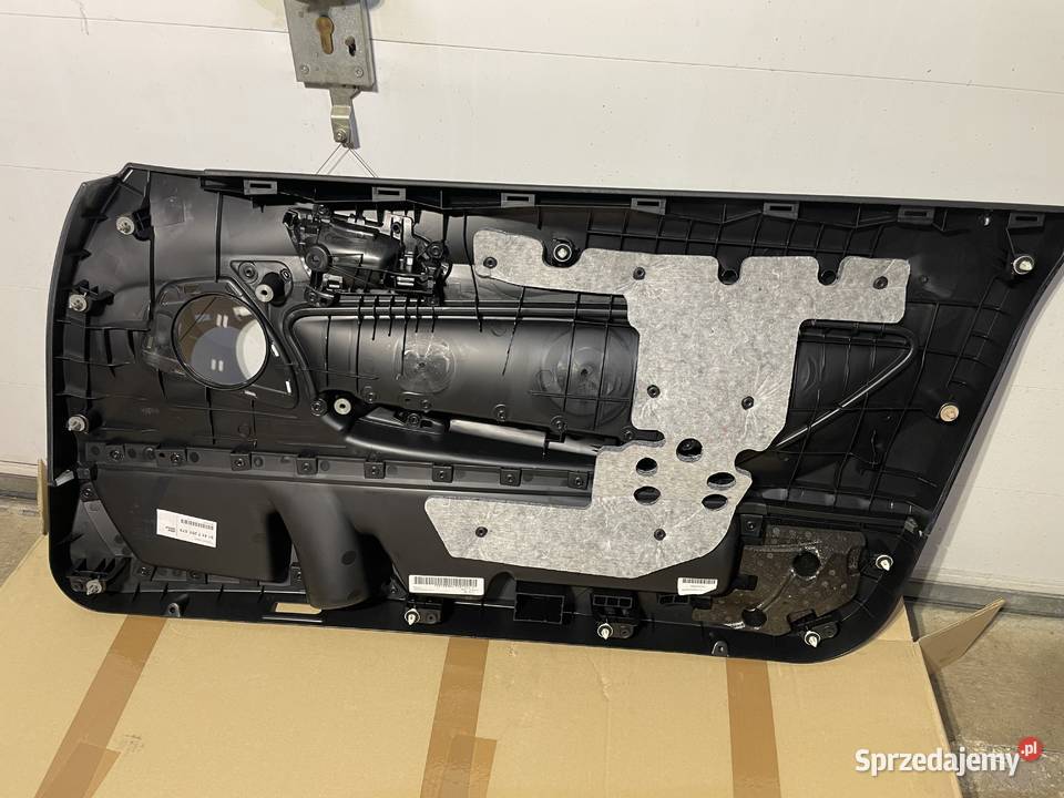 BMW F21 22 23 Boczek drzwi prawy przód osobowe Części montażowe Pawłowice