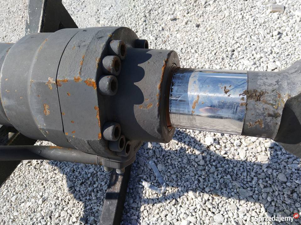 Siłownik Volvo EC 240 290 300 340 360 180 210 Kielce