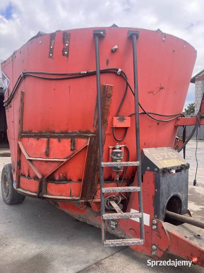 Paszowóz pionowy KUHN 870 euromix 10m Mieszalniki paszowe