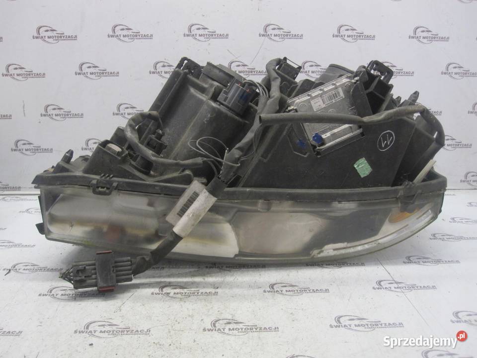 VOLVO XC90 I LIFT 10r lampa prawa przód 31217048 świętokrzyskie