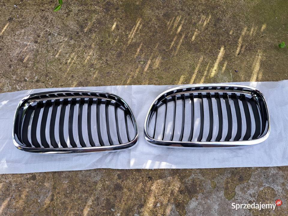 BMW E90 E91 LCI Grill Nerki