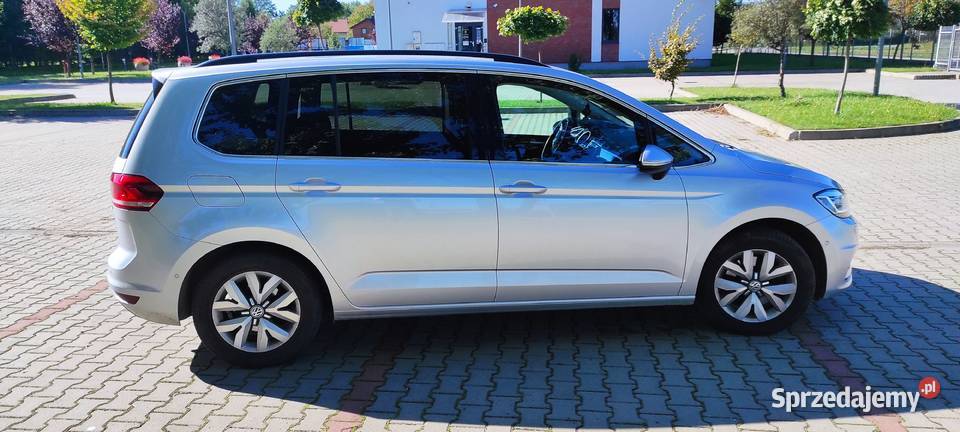 Volkswagen Touran 2017 14 TSI 150 światła LED Touran Rymanów