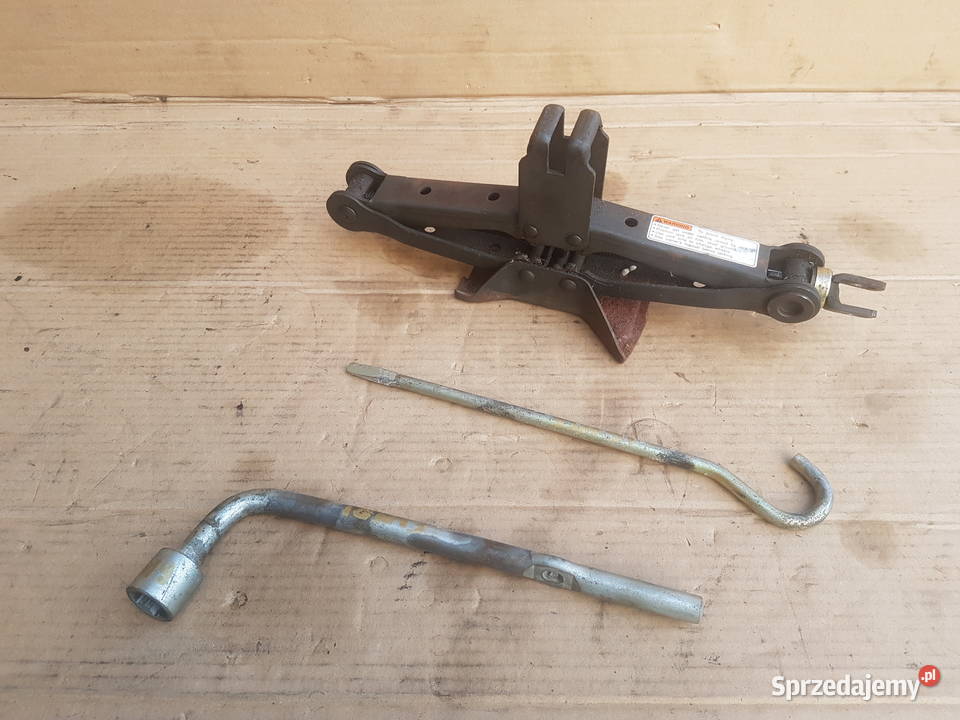 Suzuki Ignis FH SPORT zestaw lewarek klucz 19mm Legnica