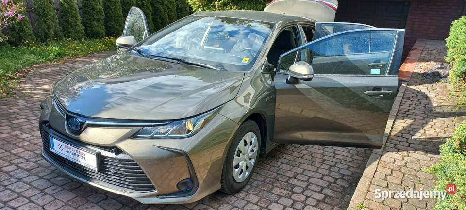 Toyota Corolla 495 netto ECVT 18 Hybryda Kamera czujnik zmierzchu Gdańsk