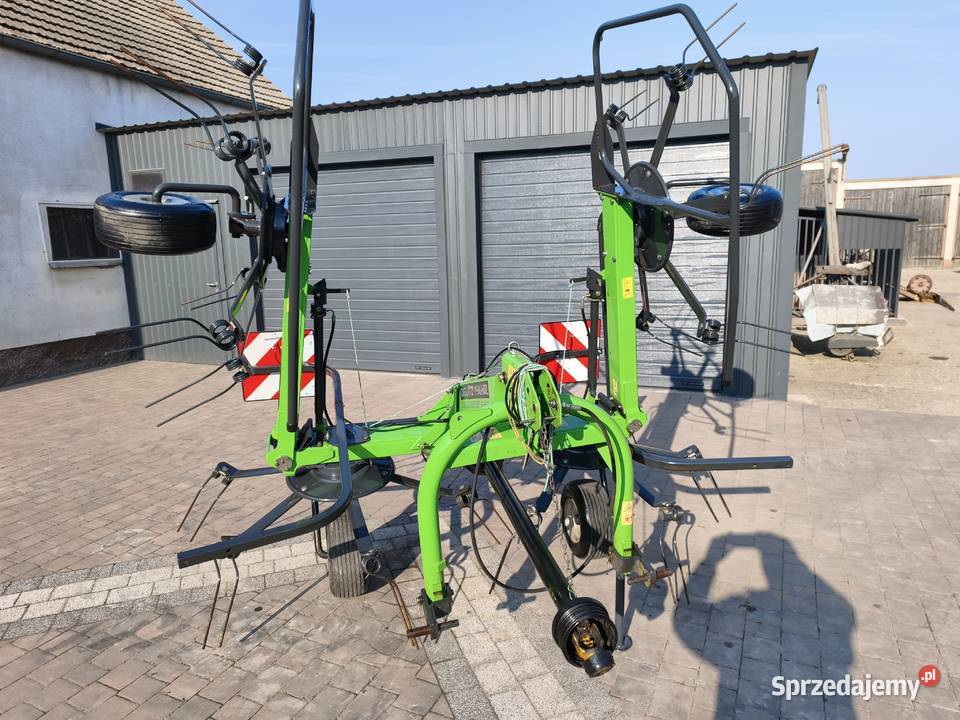 Przetrząsarka DEUTZFAHR kverneland condimaster Rusko