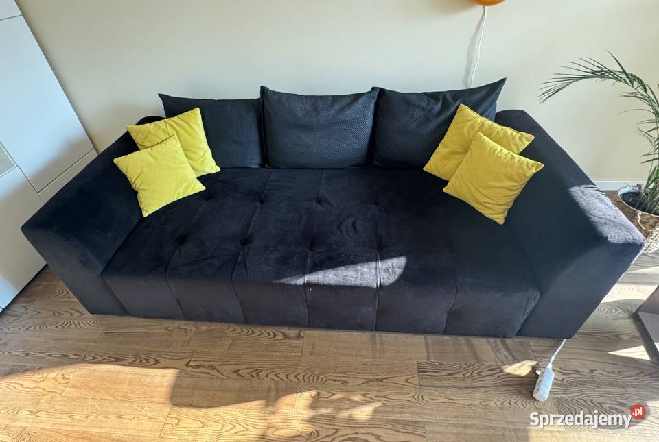 Sofa rozkładana z pojemnikiem