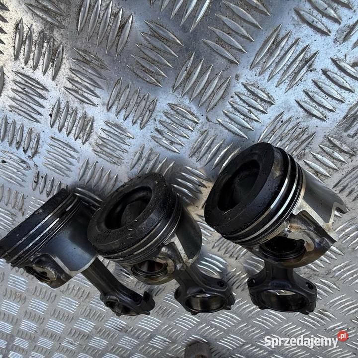 Tłok z korbowodem Hyundai ix35 2013 D4FD 17 CRDI wielkopolskie Barłogi