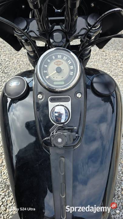 Harley Davidson Dyna Fat Bob 2015 7300 przebiegu Sandomierz sprzedam