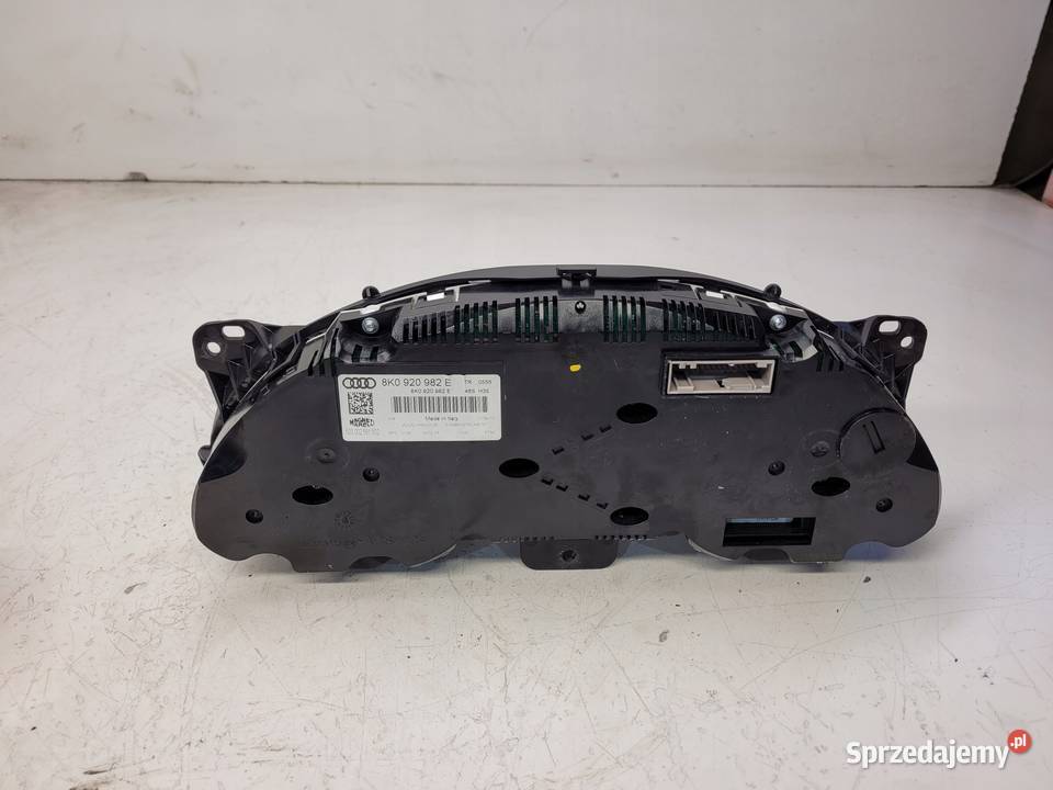 LICZNIK ZEGARY AUDI A4 B8 LIFT 20 TDI 8K0920982E Liczniki i zegary Przystajń