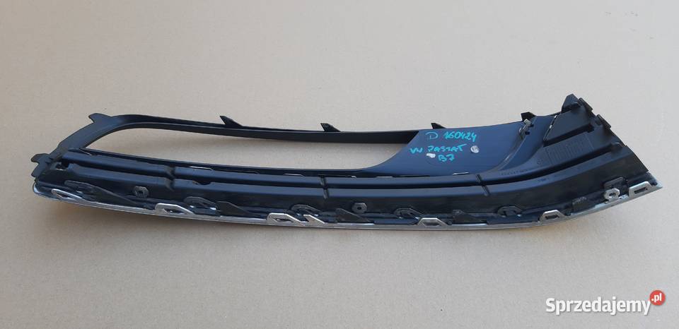 VW PASSAT B7 KRATKA ZDERZAKA HALOGENY LEWA CHROM lubuskie Bieleń
