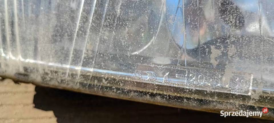 Lampa prawa przód Audi A3 8L TYC 9600 prawe Głodowo sprzedam